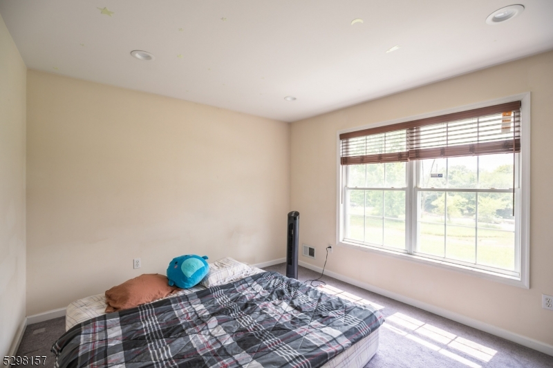 Lake Nelson - Residential Lease