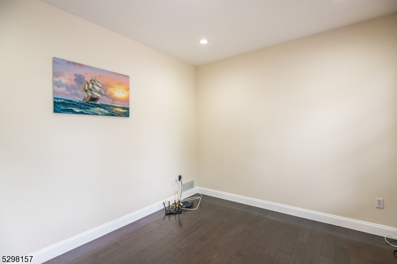 Lake Nelson - Residential Lease