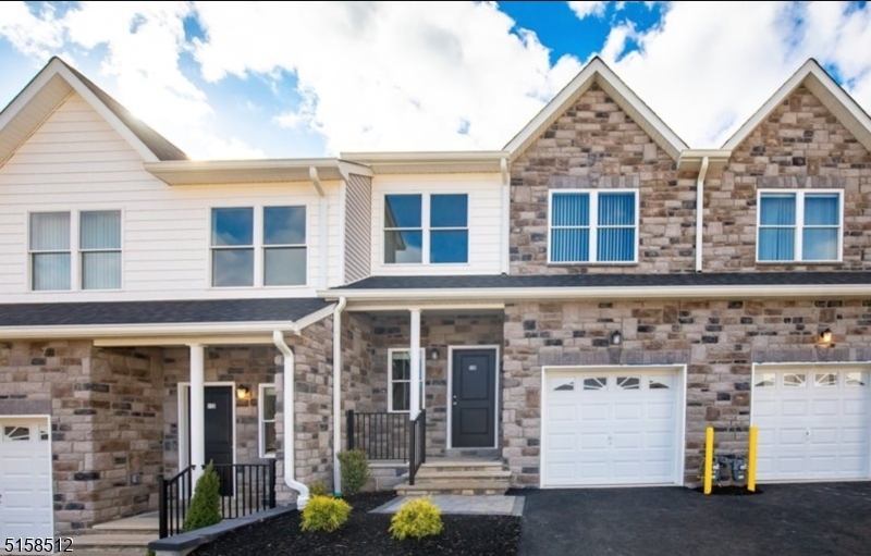 mt way - Residential Lease