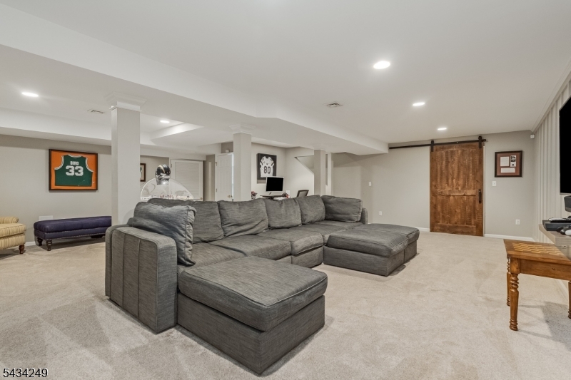 Prince Edward Pointe - Residential
