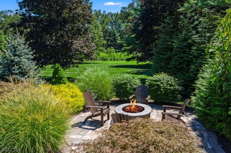 Prince Edward Pointe - Residential