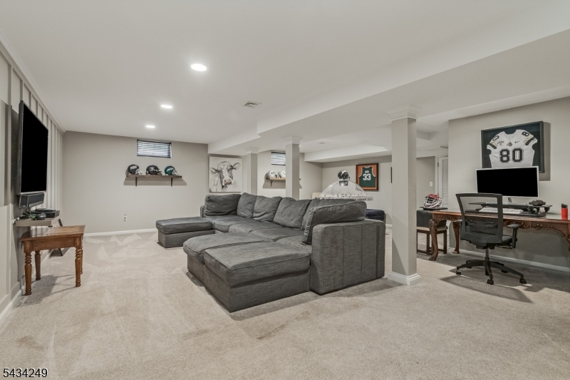 Prince Edward Pointe - Residential