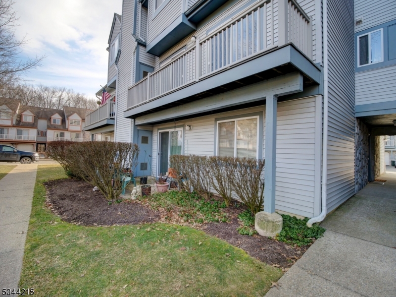 THE MEADOWS - Residential