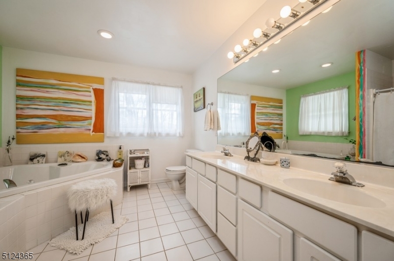 Meadow Oak Estates - Residential
