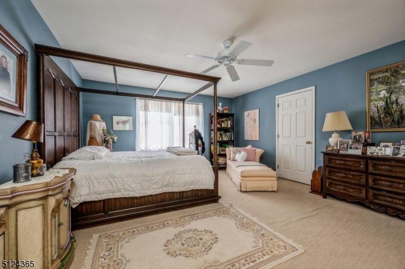 Meadow Oak Estates - Residential