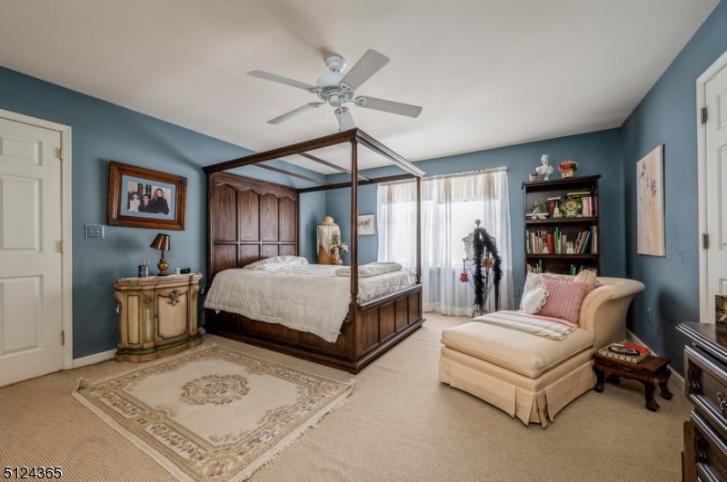 Meadow Oak Estates - Residential