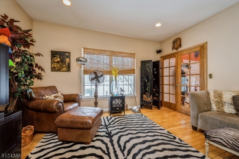 Meadow Oak Estates - Residential