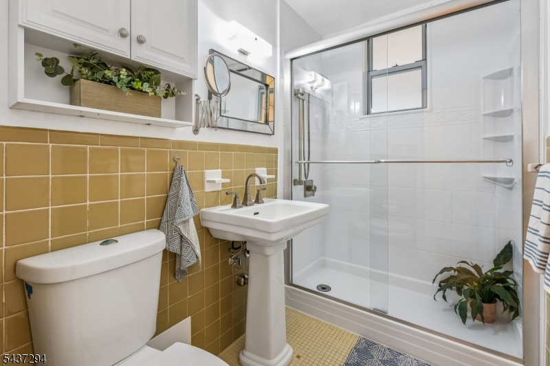 Upper Montclair - Residential