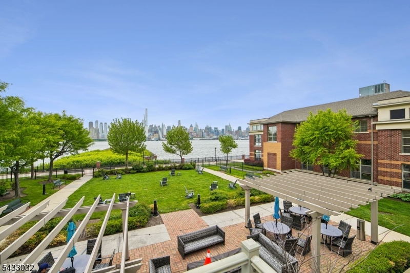 Port Imperial - Residential