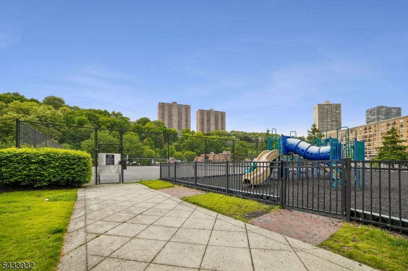 Port Imperial - Residential