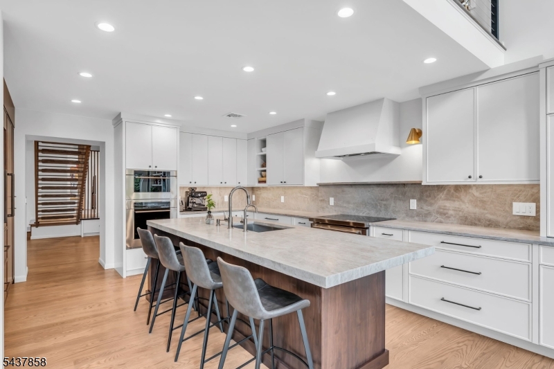 Pine Tree Point - Residential
