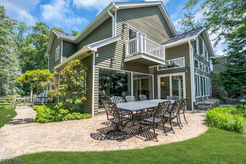 Pine Tree Point - Residential