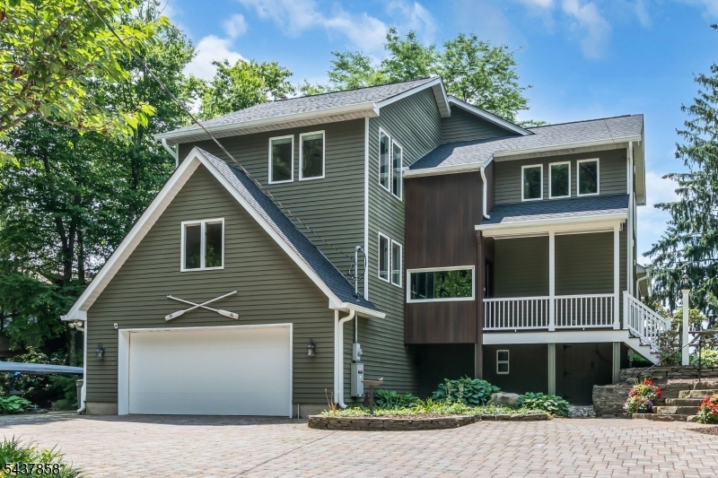 Pine Tree Point - Residential