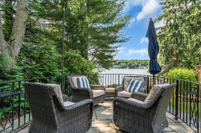 Pine Tree Point - Residential