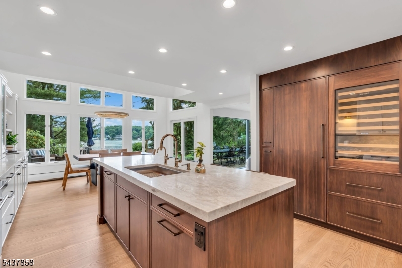 Pine Tree Point - Residential