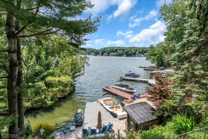 Pine Tree Point - Residential