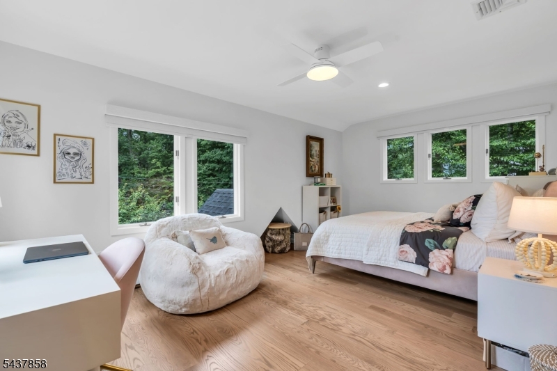 Pine Tree Point - Residential