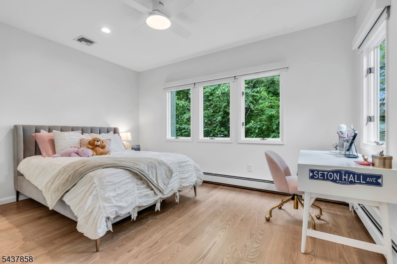 Pine Tree Point - Residential