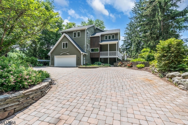Pine Tree Point - Residential