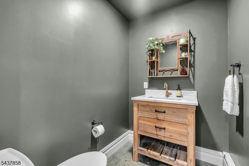 Pine Tree Point - Residential