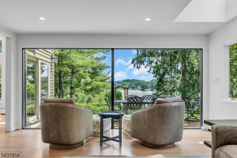 Pine Tree Point - Residential