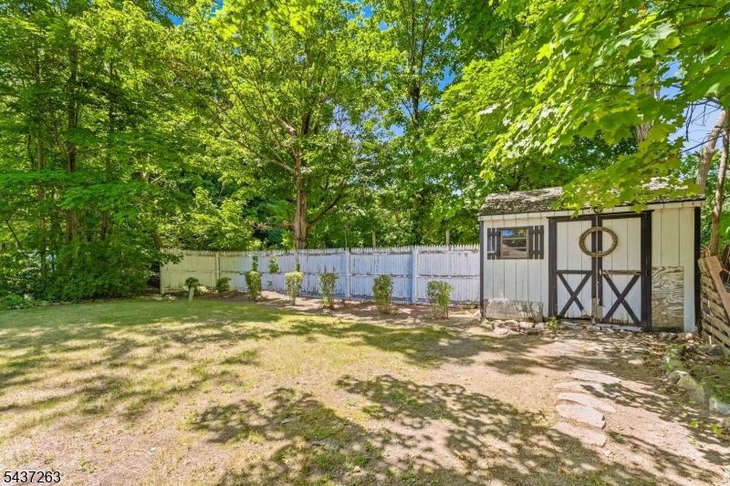 Lake Neepaulin - Residential