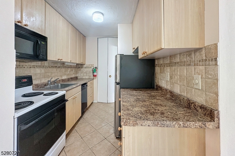 Cedarbrook - Residential