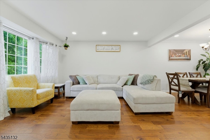 GREEN HILLS - Residential