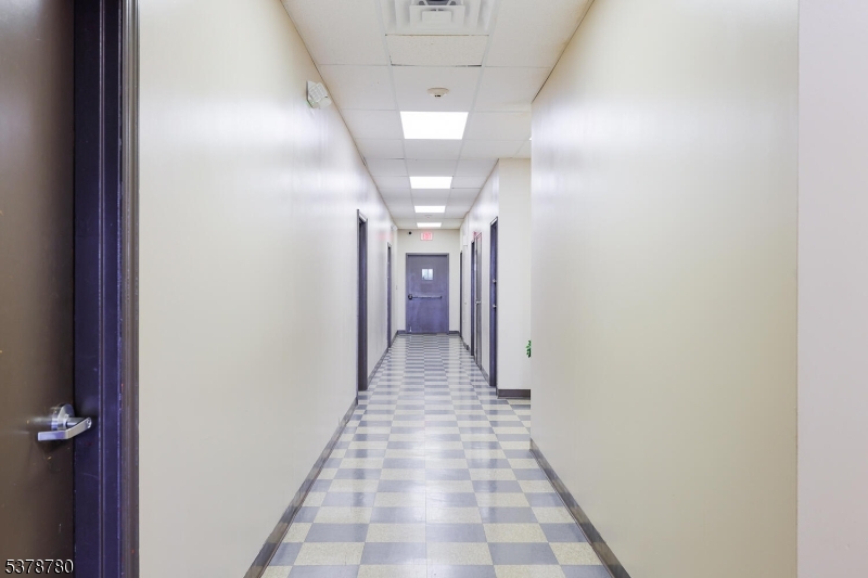 Medical/Professional Office - Commercial Sale