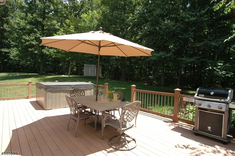 POETS PEAK - Residential