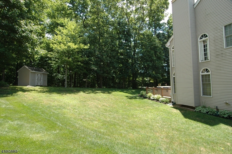 POETS PEAK - Residential