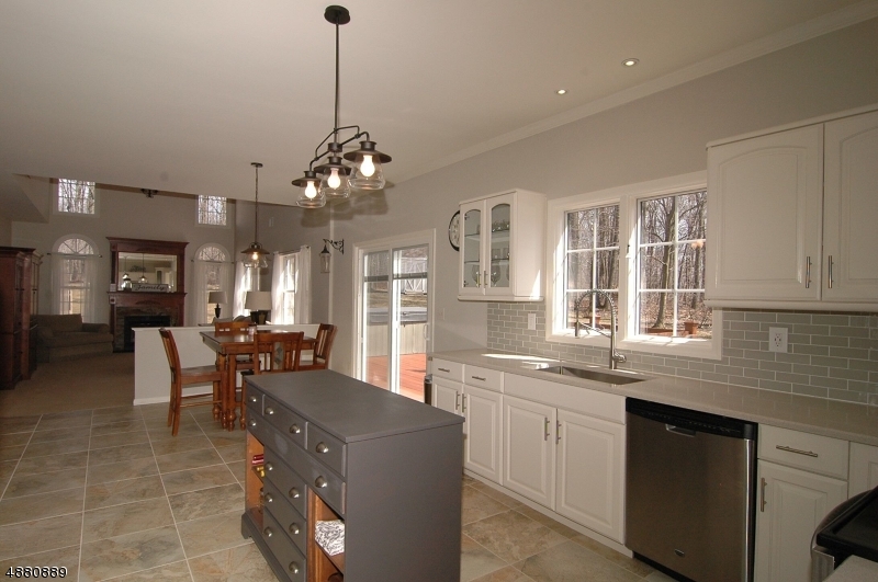 POETS PEAK - Residential
