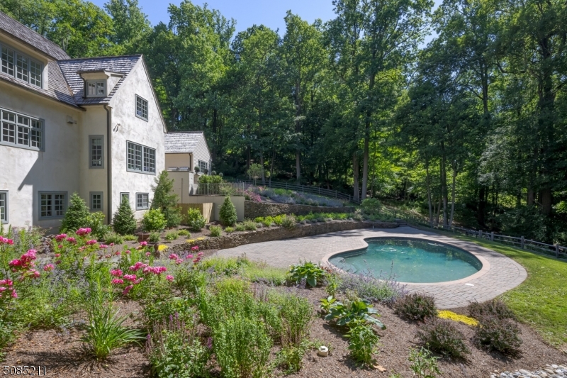 Bernardsville Mountain - Residential