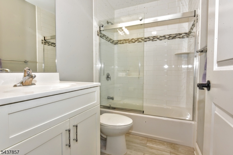 Heights Cliff Condo - Residential