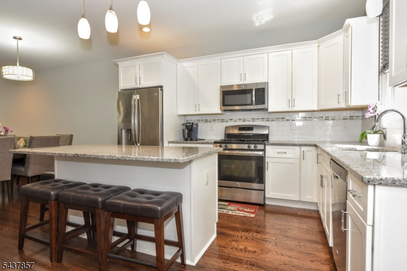 Heights Cliff Condo - Residential
