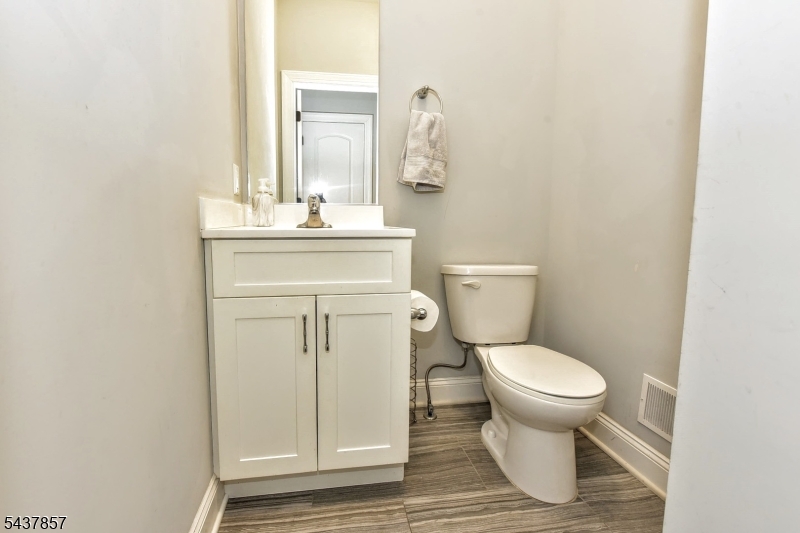 Heights Cliff Condo - Residential