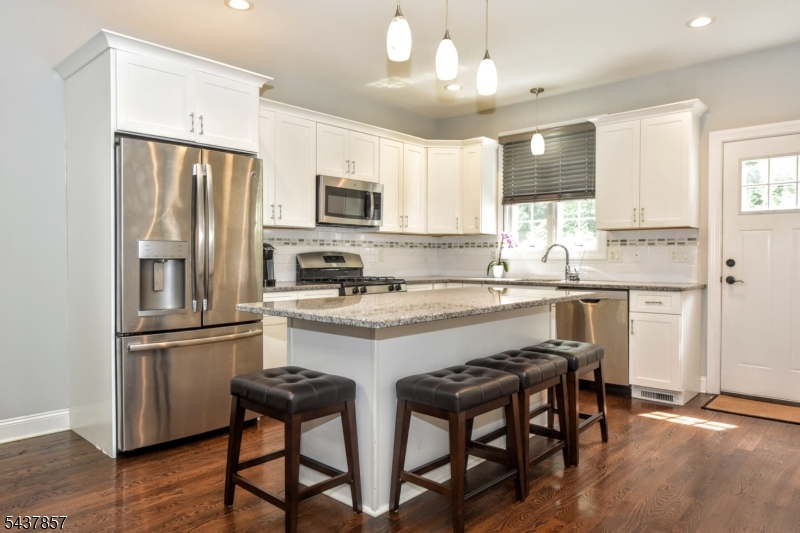 Heights Cliff Condo - Residential