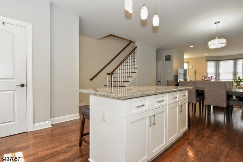 Heights Cliff Condo - Residential