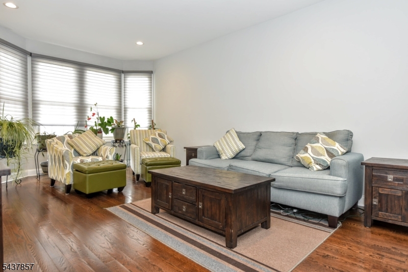 Heights Cliff Condo - Residential