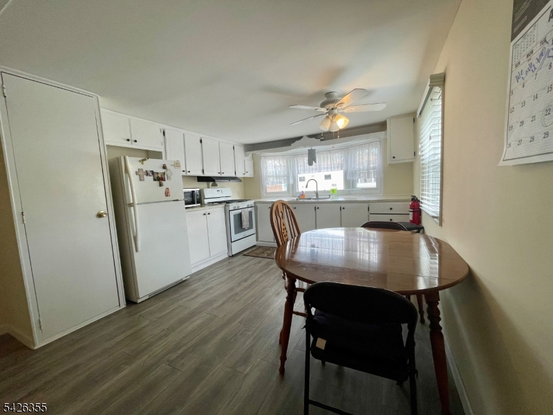 Finns Mobile Home Park - Residential