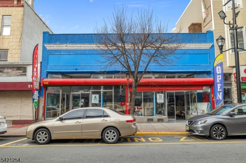 Position your business for success in this highly visible retail space located on Summit Avenue in the heart of Union City. 821?823 Summit Ave offers exceptional street exposure, strong foot traffic, and a vibrant surrounding neighborhood filled with established businesses, residential buildings, and daily commuters. This versatile storefront features a wide frontage, large display windows for maximum branding exposure, and an open layout that can accommodate a variety of retail or service-based uses. Ideal for boutique shops, professional offices, salons, cafes, or specialty retailers looking to capture consistent local traffic.Position your business for success in this highly visible retail space located on Summit Avenue in the heart of Union City. 821?823 Summit Ave offers exceptional street exposure, strong foot traffic, and a vibrant surrounding neighborhood filled with established businesses, residential buildings, and daily commuters. This versatile storefront features a wide frontage, large display windows for maximum branding exposure, and an open layout that can accommodate a variety of retail or service-based uses. Ideal for boutique shops, professional offices, salons, cafes, or specialty retailers looking to capture consistent local traffic.