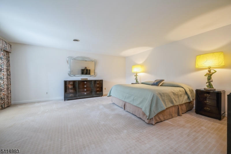 New Vernon - Residential
