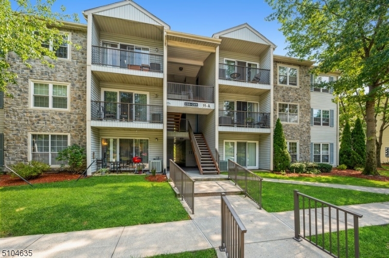 Open-concept 2bed/2bath top floor, pet-friendly unit features vaulted ceilings, skylights, fireplace, in-unit washer/dryer. Kitchen has white shaker cabinets, stainless steel appliances, quartz counters, tile backsplash, wine chiller & 2 breakfast bars. Dining area flows to large living room w/corner wood-burning fireplace & sliding glass doors to private balcony. Primary bedroom has huge walk-in closet with en suite bath. Full bath in hallway. 2nd bedroom has double closets. New HVAC. New hot water heater less than 1 year old. Additional storage, washer/dryer in utility room. Amenities include large pool area w/gas grills, volleyball court, playground, car-wash area, clubhouse & more. Assigned parking in front of unit. Situated in a quiet setting that borders 1,100 acres of preserved land. Close to public transportation, highways & restaurants.