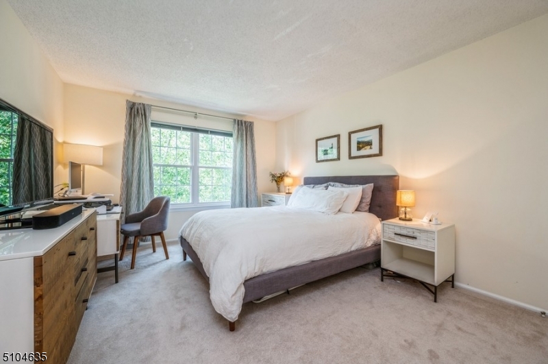 Woodland Hills - Residential