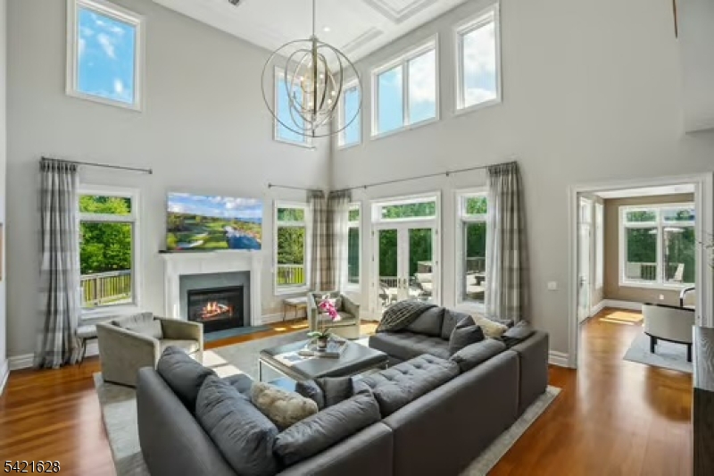 BEL AIR WOODS - Residential