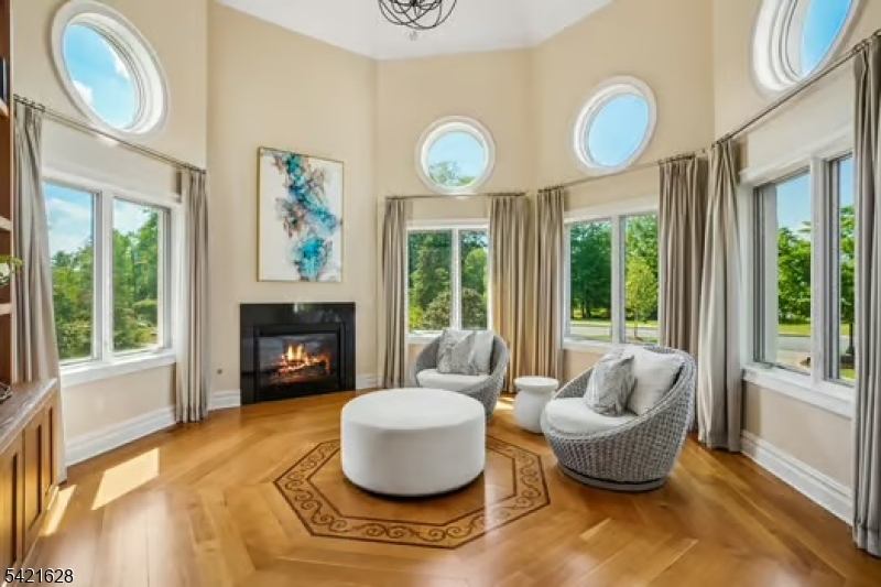 BEL AIR WOODS - Residential