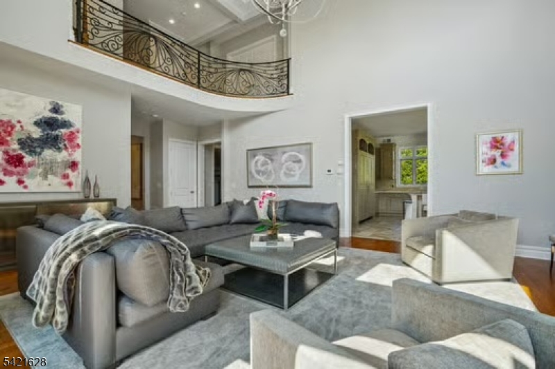 BEL AIR WOODS - Residential