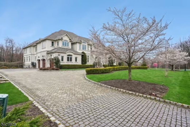 BEL AIR WOODS - Residential