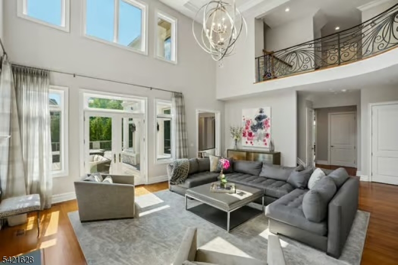 BEL AIR WOODS - Residential