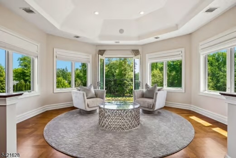 BEL AIR WOODS - Residential